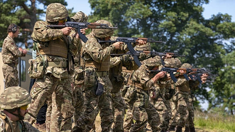 Thụy Điển sẽ huấn luyện quân sự cho công dân Ukraine